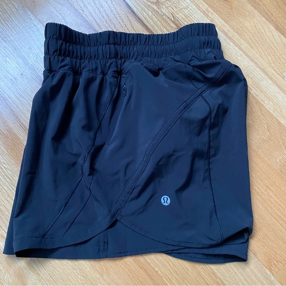 lululemon athletica NWOT Track That Short Black Athletic Shorts 5” - Picture 4 of 13